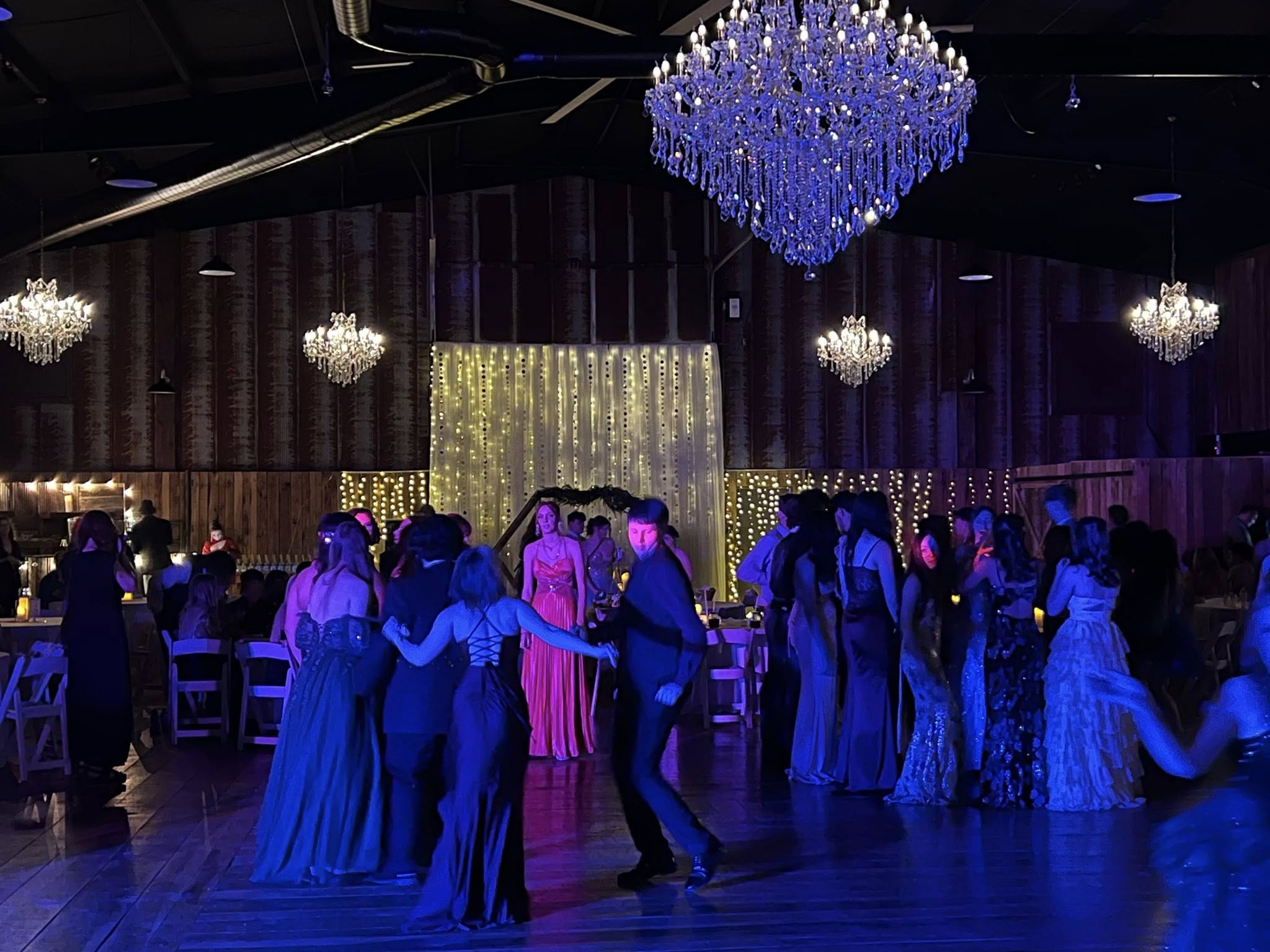 490701237_9964810523550037_3919189922741709629_n prom at stonecreek ranch